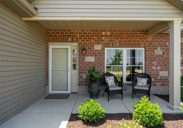 Photo 2 of Single family home for sale at 193 Santa Elena Dr, Wentzville, MO 63385 | MLS# MIS26055280 | Listing updated on 2026-10-07