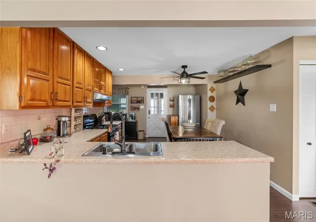 Photo 3 of Sale Pending at 1640 Venice Ave, Granite City, IL 62040 | MLS# MIS26055283 | Listing updated on 2026-09-23