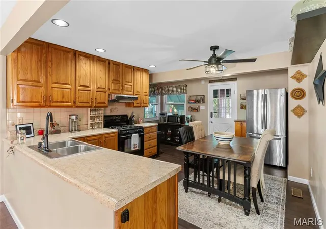 Photo 4 of Sale Pending at 1640 Venice Ave, Granite City, IL 62040 | MLS# MIS26055283 | Listing updated on 2026-09-23