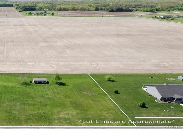 Photo 1 of Sale Pending at 0 Oxford Road W, Staunton, IL 62088 | MLS# MIS26055286 | Listing updated on 2026-08-29