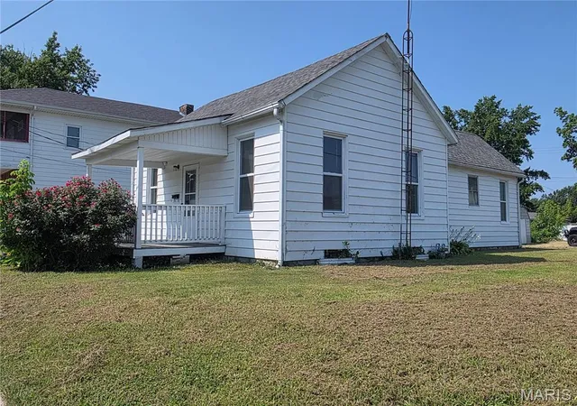 Photo 16 of Single family home for sale at 817 N Saint Louis St, Sparta, IL 62286 | MLS# MIS26055290 | Listing updated on 2026-08-27