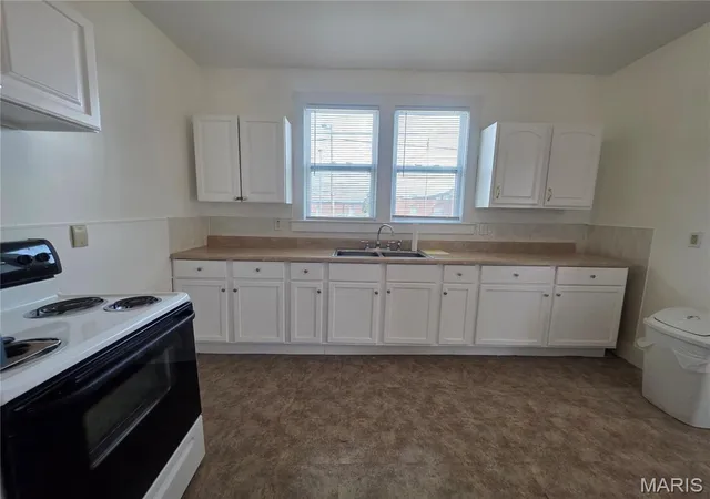 Photo 4 of Single family home for sale at 817 N Saint Louis St, Sparta, IL 62286 | MLS# MIS26055290 | Listing updated on 2026-08-27