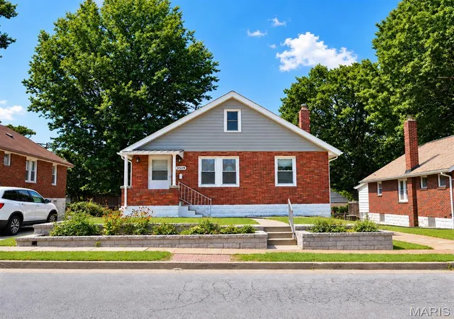 Photo 1 of Sale Pending at 3519 Roy Ave, St Louis, MO 63114 | MLS# MIS26055292 | Listing updated on 2026-10-07
