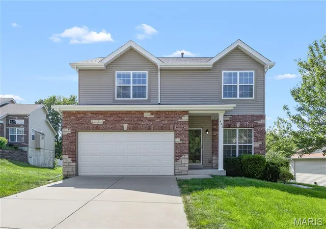 Photo 1 of Sale Pending at 465 Fall River Ln, St Charles, MO 63304 | MLS# MIS26055293 | Listing updated on 2026-09-13