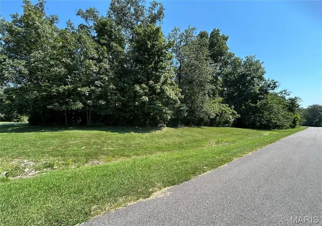 Photo 2 of Land for sale at 6203 Woodland Trl, Waterloo, IL 62298 | MLS# MIS26055298 | Listing updated on 2026-09-07