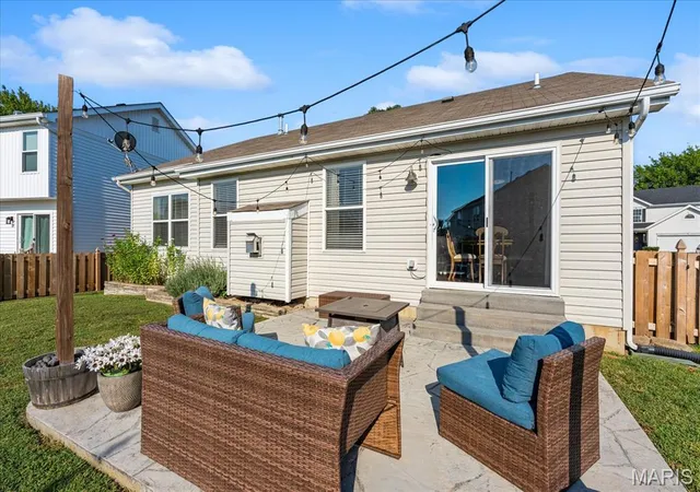 Photo 2 of Sale Pending at 2675 Brookrun Dr, Belleville, IL 62221 | MLS# MIS26055305 | Listing updated on 2026-09-08
