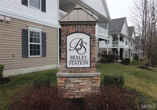 Condo for sale at 9740 Bexley Station Dr #7G, Unincorporated, MO 63123 | MLS# MIS26055307