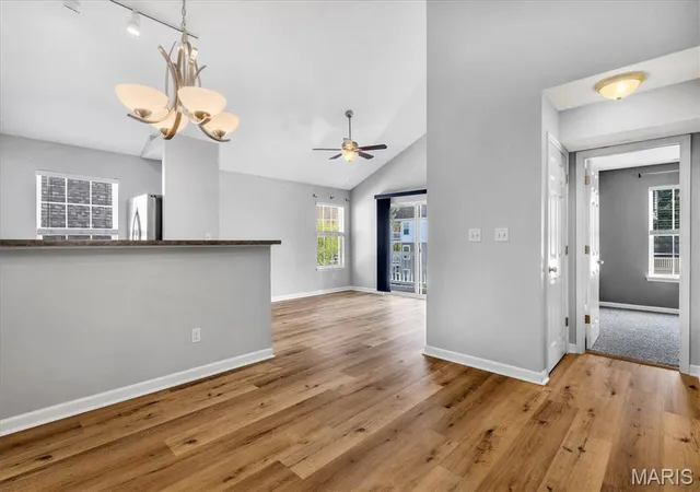 Photo 3 of Sale Pending at 1117 Arbor Creek Dr #3C, St Louis, MO 63122 | MLS# MIS26055308 | Listing updated on 2026-09-15