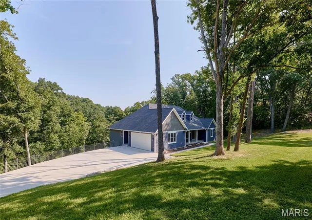 Photo 3 of Single family home for sale at 50 Wilderness Ln, Defiance, MO 63341 | MLS# MIS26055317 | Listing updated on 2026-09-14