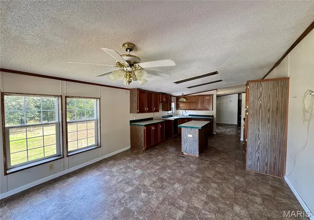 Photo 3 of Manufactured home for sale at 139 Wisteria Ln, Unincorporated, MO 63379 | MLS# MIS26055322 | Listing updated on 2026-09-29