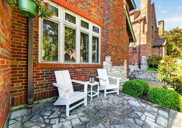 Photo 3 of Sale Pending at 7472 Cornell Ave, Saint Louis, MO 63130 | MLS# MIS26055325 | Listing updated on 2026-09-12