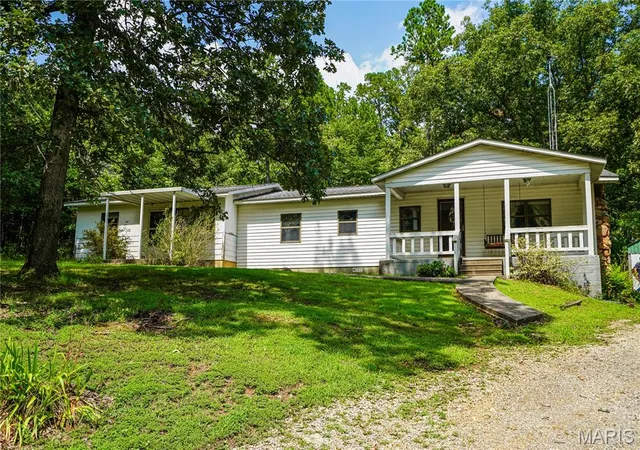 Photo 3 of Manufactured home for sale at 11379 Bcr 21 Bcr 210, Patton, MO 63662 | MLS# MIS26055327 | Listing updated on 2026-09-02