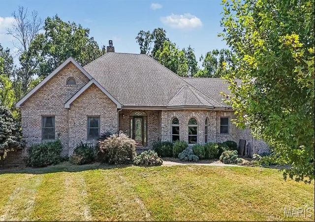 Photo 3 of Single family home for sale at 22878 Eagle Ridge Rd, Warrenton, MO 63383 | MLS# MIS26055341 | Listing updated on 2026-10-05