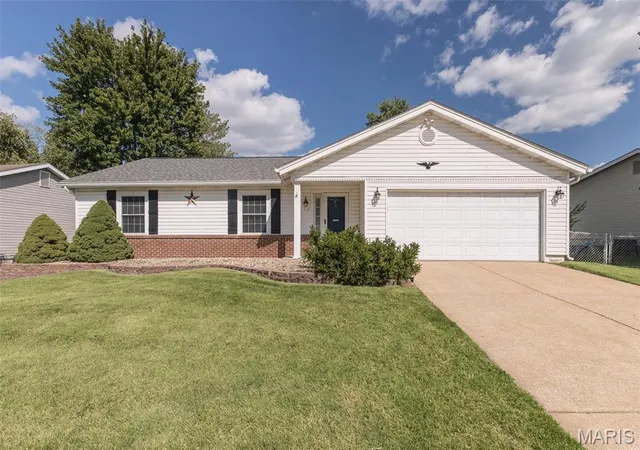 Photo 1 of Sale Pending at 1124 Athena Way, Saint Peters, MO 63376 | MLS# MIS26055346 | Listing updated on 2026-09-08