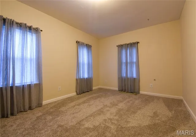 Photo 4 of Single family home for sale at 406 S Jersey St, Gillespie, IL 62033 | MLS# MIS26055352 | Listing updated on 2026-09-04