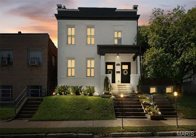 Photo 1 of Single family home for sale at 2810 Saint Vincent Ave, Saint Louis, MO 63104 | MLS# MIS26055362 | Listing updated on 2026-09-16