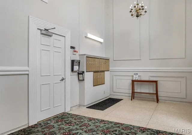 Photo 3 of Condo for sale at 2335 Manor Grv Dr #10, Chesterfield, MO 63017 | MLS# MIS26055364 | Listing updated on 2026-09-13