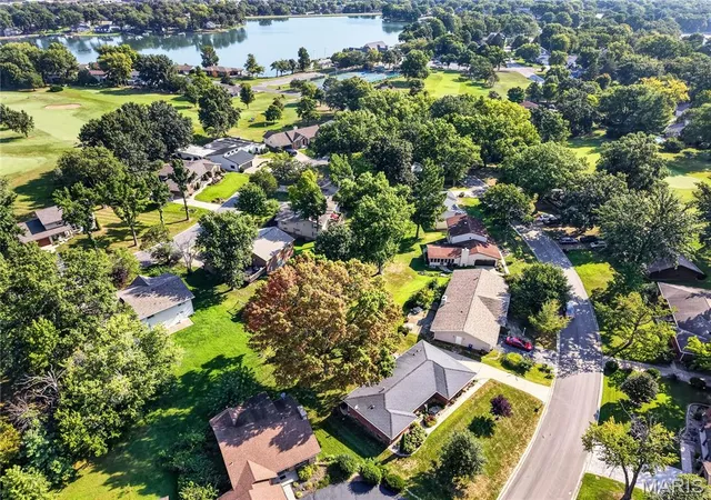 Photo 2 of Sale Pending at 72 Champagne Dr, Lake St Louis, MO 63367 | MLS# MIS26055365 | Listing updated on 2026-08-30
