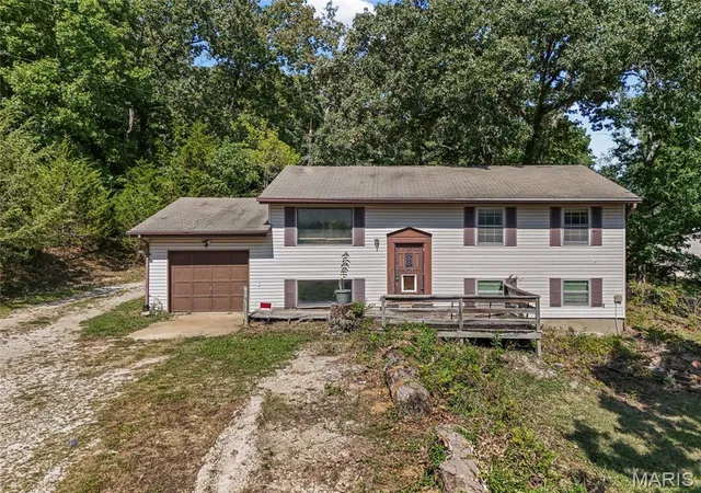 Photo 1 of Single family home for sale at 1965 Waybridge Ln, Fenton, MO 63026 | MLS# MIS26055371 | Listing updated on 2026-10-07