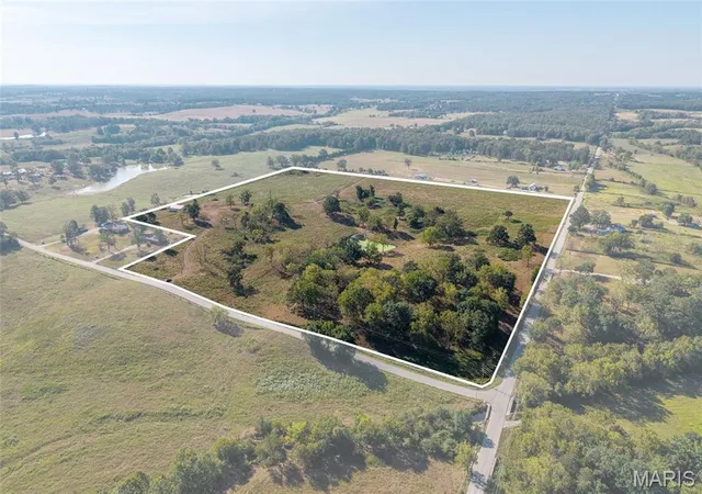 Photo 1 of Land for sale at Tbd Equestrain Rd, Lebanon, MO 65536 | MLS# MIS26055383 | Listing updated on 2026-09-04