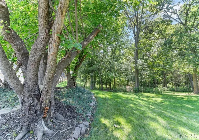 Photo 3 of Sale Pending at 1701 Ashford Oaks Ct, Glencoe, MO 63038 | MLS# MIS26055387 | Listing updated on 2026-09-03