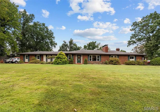 Single family home for sale at 20 Lemp Rd, Saint Louis, MO 63122 | MLS# MIS26055402