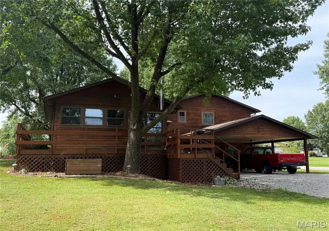 Photo 2 of Single family home for sale at 806 Charles Ct, Steeleville, IL 62288 | MLS# MIS26055418 | Listing updated on 2026-08-28