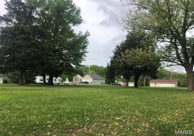 Photo 1 of Land for sale at 504 Julie Ann Dr, St Elmo, IL 62458 | MLS# MIS26055421 | Listing updated on 2026-08-27