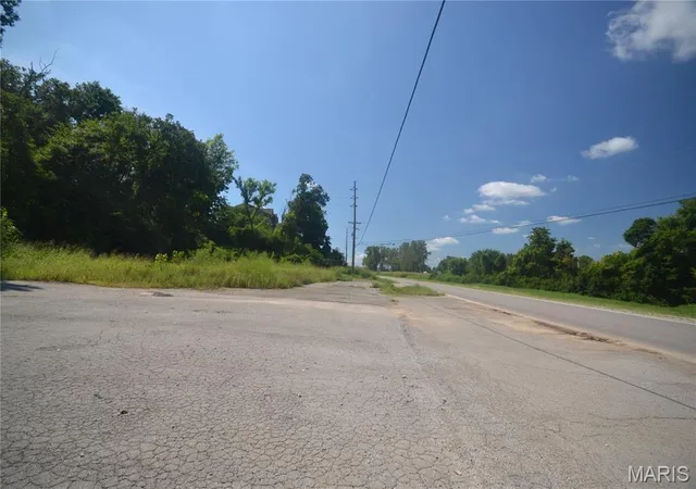 Photo 3 of Land for sale at 308 Old State Route 3, Columbia, IL 62236 | MLS# MIS26055424 | Listing updated on 2026-08-27