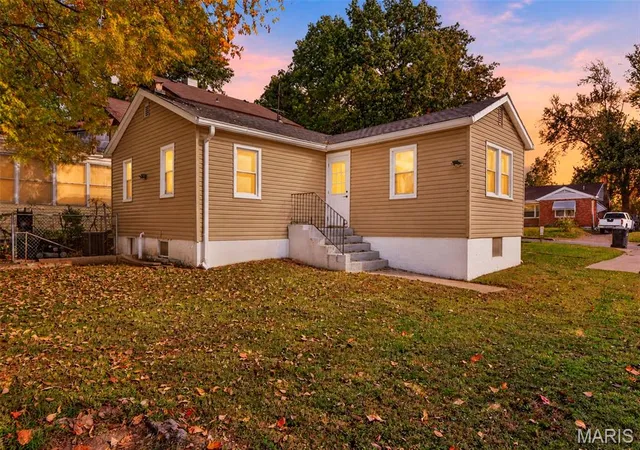 Photo 2 of Single family home for sale at 1341 Eastover Ave, Saint Louis, MO 63130 | MLS# MIS26055438 | Listing updated on 2026-10-29