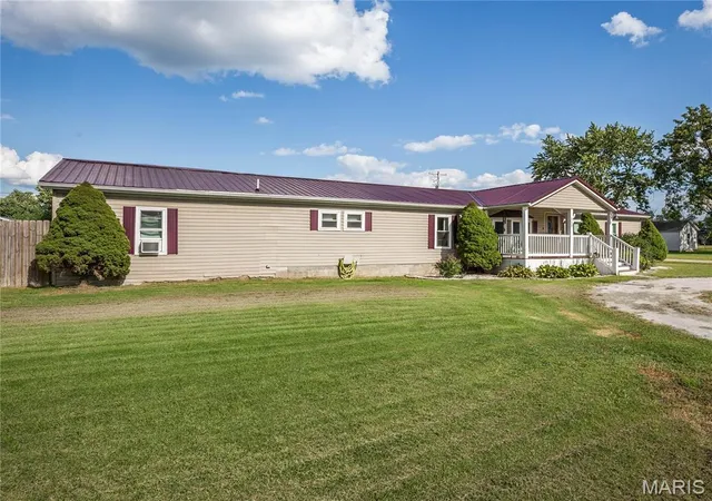 Photo 2 of Single family home for sale at 112 Schmidt St, Wilsonville, IL 62093 | MLS# MIS26055449 | Listing updated on 2026-09-02