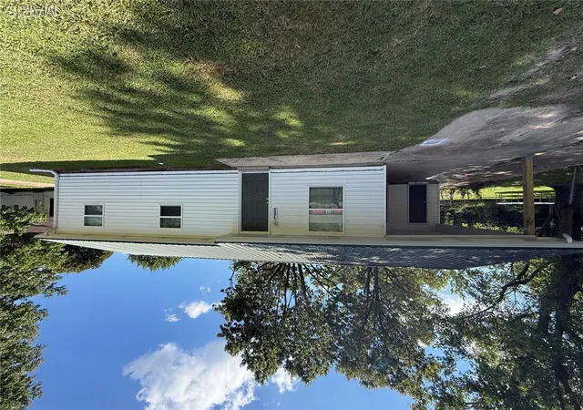 Photo 1 of Sale Pending at 105 Adams St, Sikeston, MO 63801 | MLS# MIS26055455 | Listing updated on 2026-09-04