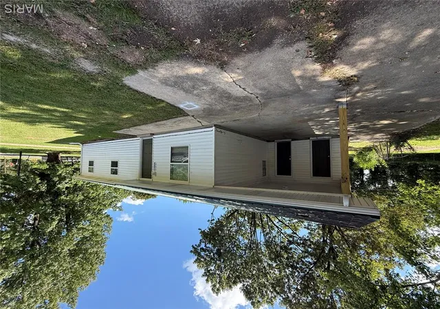 Photo 2 of Sale Pending at 105 Adams St, Sikeston, MO 63801 | MLS# MIS26055455 | Listing updated on 2026-09-04