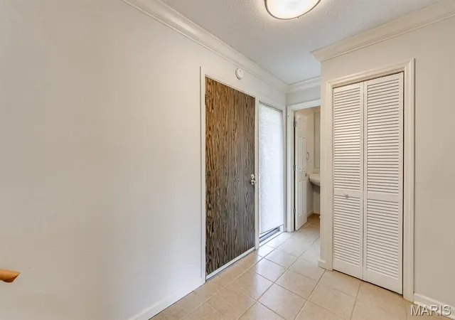 Photo 3 of Townhouse for sale at 230 Braeshire Dr #E, Ballwin, MO 63021 | MLS# MIS26055464 | Listing updated on 2026-08-29
