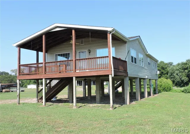 Photo 3 of Single family home for sale at 11 N River Rd, Elsberry, MO 63343 | MLS# MIS26055514 | Listing updated on 2026-09-03