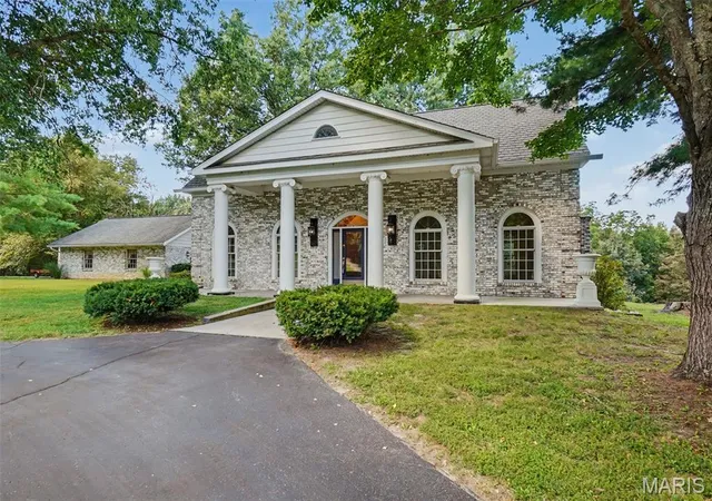 Photo 3 of Single family home for sale at 13515 Bluff Hill Acres, Marthasville, MO 63357 | MLS# MIS26055518 | Listing updated on 2026-09-01