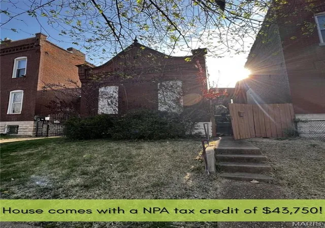 Photo 1 of Single family home for sale at 4130 Oregon Ave, St Louis, MO 63118 | MLS# MIS26055524 | Listing updated on 2026-08-27