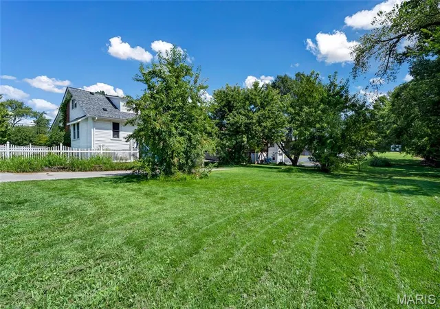 Photo 3 of Single family home for sale at 9726 Lackland Rd, Saint Louis, MO 63114 | MLS# MIS26055531 | Listing updated on 2026-09-03
