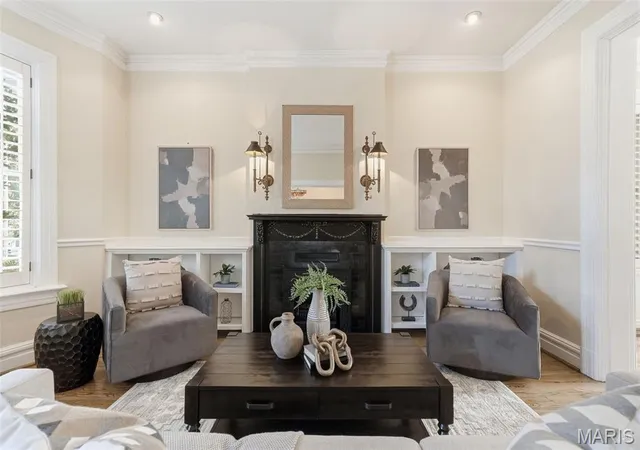 Photo 3 of Single family home for sale at 4612 Mcpherson Ave, Saint Louis, MO 63108 | MLS# MIS26055536 | Listing updated on 2026-10-08