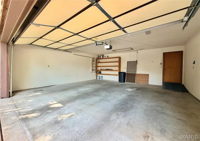 Photo 24 of Sale Pending at 409 Kim Dr, Fairview Heights, IL 62208 | MLS# MIS26055541 | Listing updated on 2026-08-31