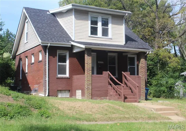 Single family home for sale at 6527 Julian Ave, St Louis, MO 63133 | MLS# MIS26055542