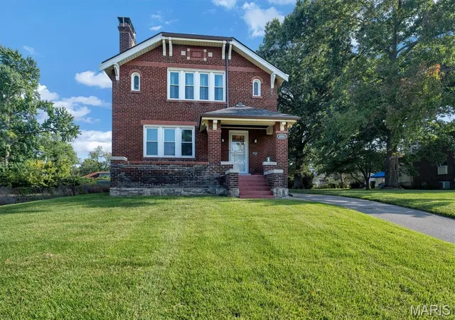 Photo 1 of Single family home for sale at 8062 Natural Brg Rd, Saint Louis, MO 63121 | MLS# MIS26055544 | Listing updated on 2026-09-14