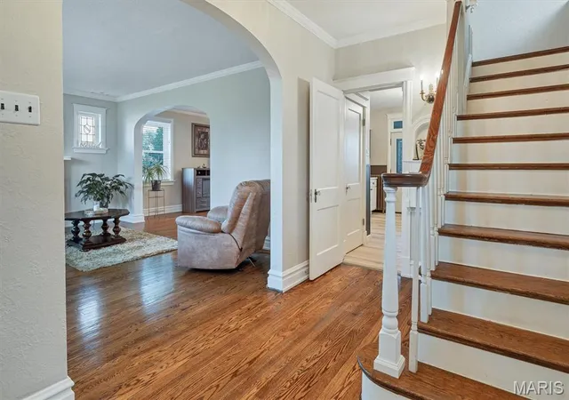 Photo 3 of Single family home for sale at 8062 Natural Brg Rd, Saint Louis, MO 63121 | MLS# MIS26055544 | Listing updated on 2026-09-14