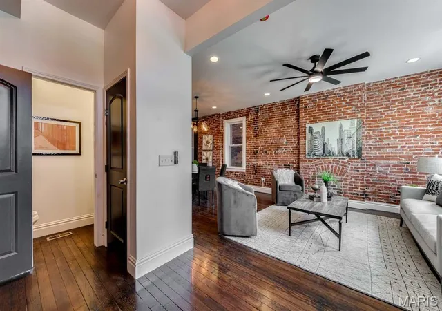 Photo 3 of Single family home for sale at 2741 Utah St, St Louis, MO 63118 | MLS# MIS26055559 | Listing updated on 2026-09-14
