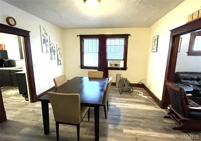 Photo 4 of Single family home for sale at 321 Dry St, Alton, IL 62002 | MLS# MIS26055561 | Listing updated on 2026-09-01