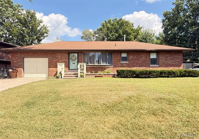 Photo 30 of Single family home for sale at 142 Reno Ave, East Alton, IL 62024 | MLS# MIS26055562 | Listing updated on 2026-09-01