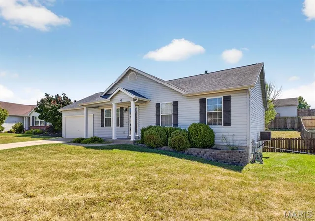 Photo 2 of Single family home for sale at 314 Evening Star Ct, Wentzville, MO 63385 | MLS# MIS26055567 | Listing updated on 2026-10-23