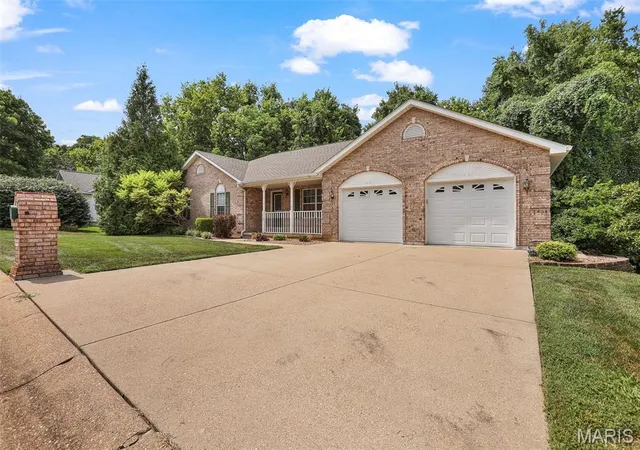 Photo 2 of Single family home for sale at 117 Monticello Dr, Washington, MO 63090 | MLS# MIS26055581 | Listing updated on 2026-08-28