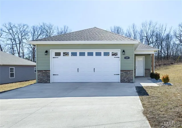 2nd image of 105 Daniels Ct, St Robert, MO 65584 | MLS# MIS26055590