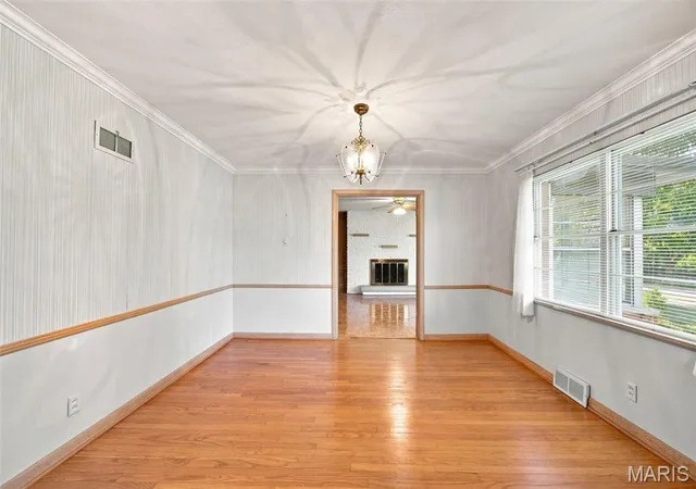Photo 3 of Sale Pending at 1400 Christine Ave, Des Peres, MO 63131 | MLS# MIS26055600 | Listing updated on 2026-10-04